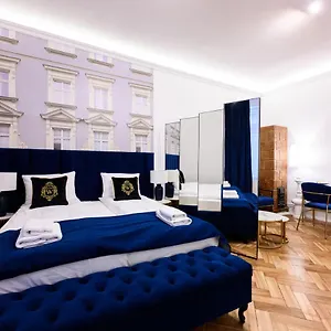  Aparthotel Wislna Main Square Poland